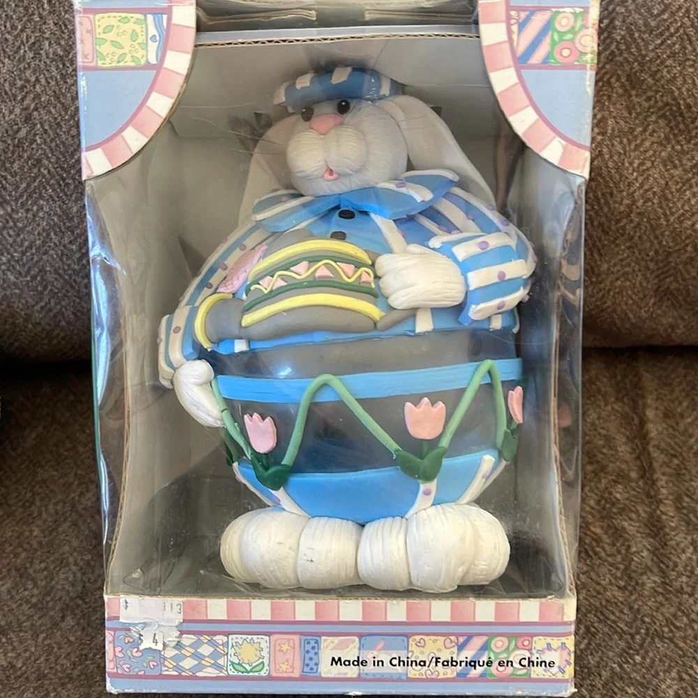 CWC Collectible Glass Easter Bunny NIB - Picture 5 of 5